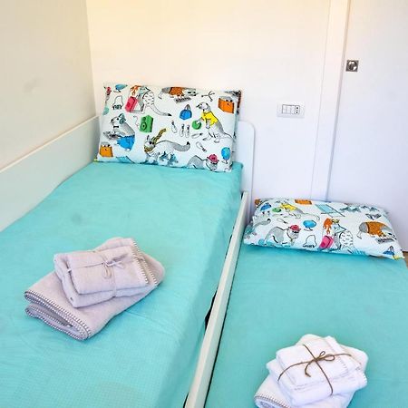 The Blue - Lake / City View Modern Apt Near Villa Olmo Como Bagian luar foto