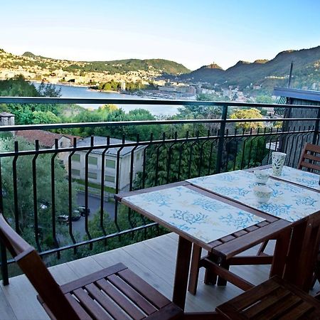 The Blue - Lake / City View Modern Apt Near Villa Olmo Como Bagian luar foto